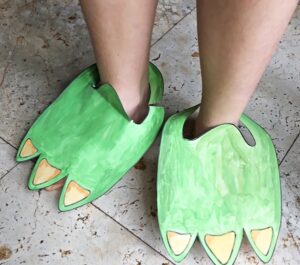 200514_DinosaurFeet_HowTo_6a_s
